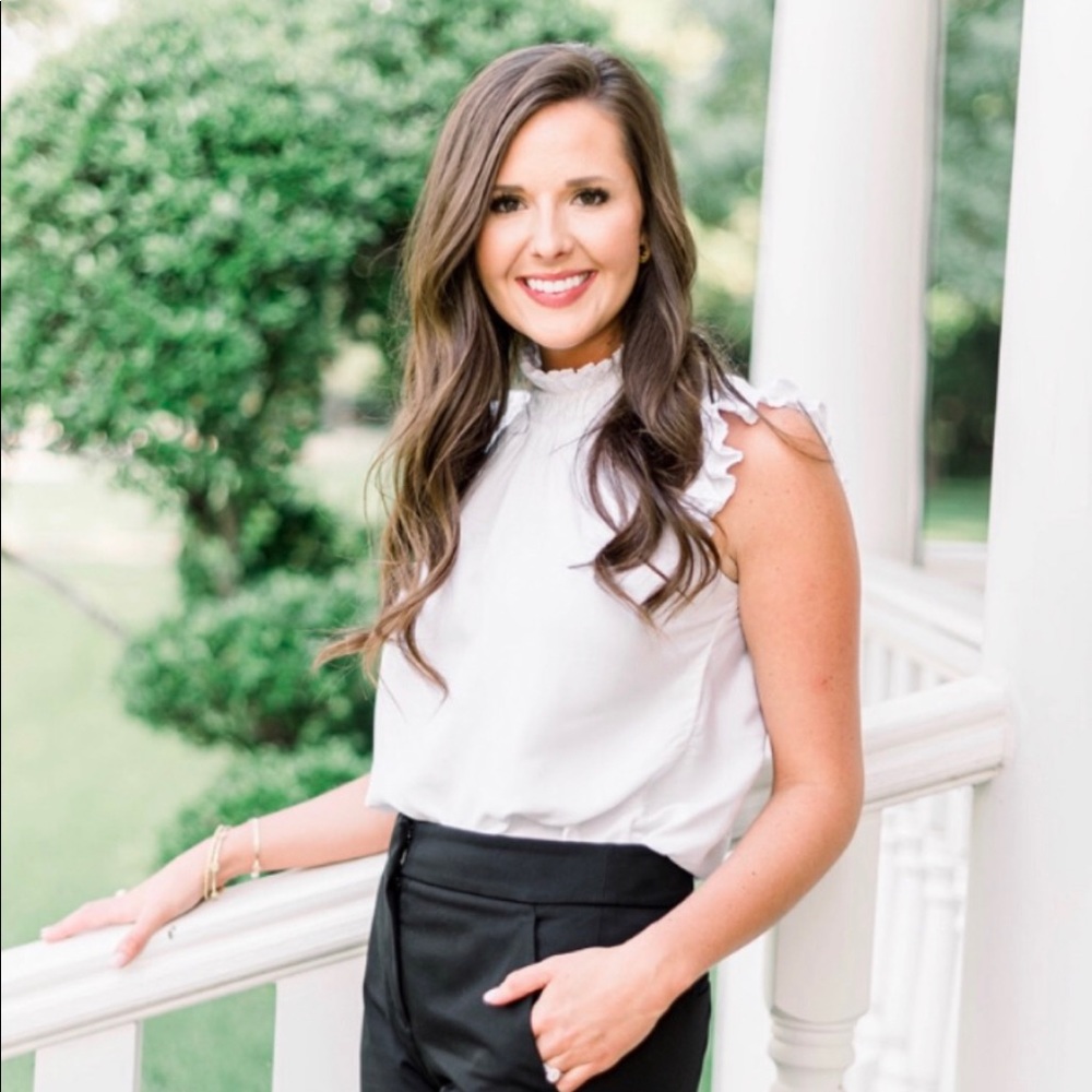 Meet your Posher, Abby